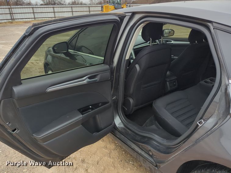 image for item OL9231 2015 Ford Fusion Hybrid 