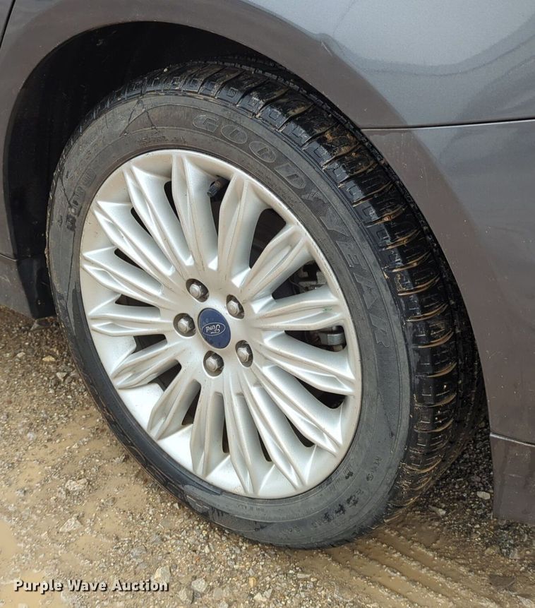 image for item OL9231 2015 Ford Fusion Hybrid 