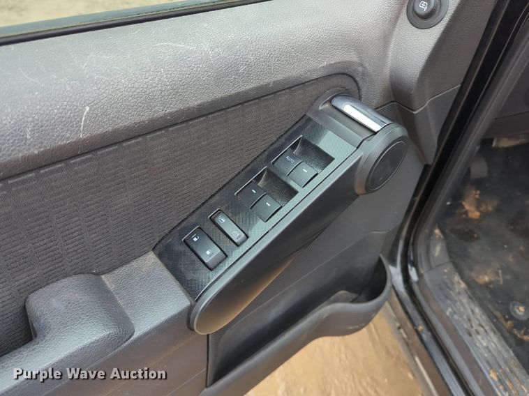 image for item OL9232 2010 Ford  Explorer SUV