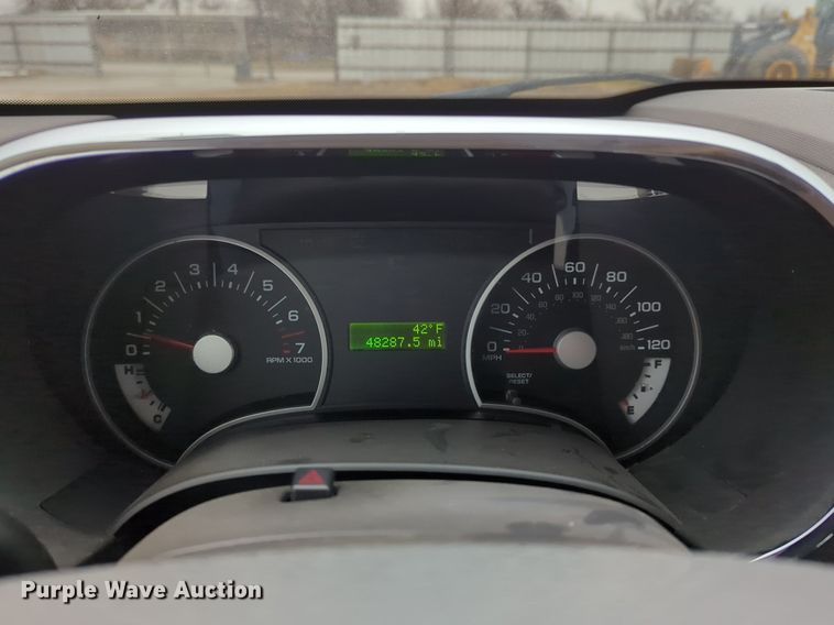 image for item OL9232 2010 Ford  Explorer SUV