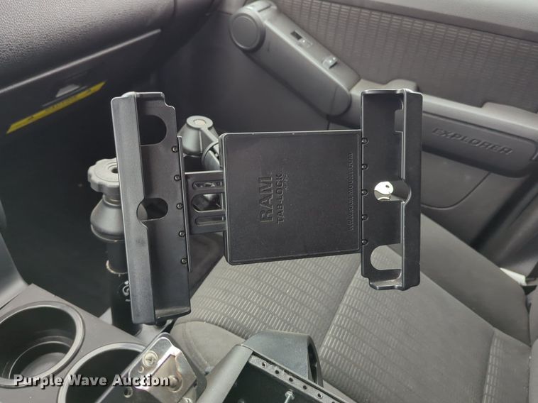 image for item OL9232 2010 Ford  Explorer SUV