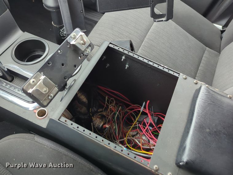 image for item OL9232 2010 Ford  Explorer SUV