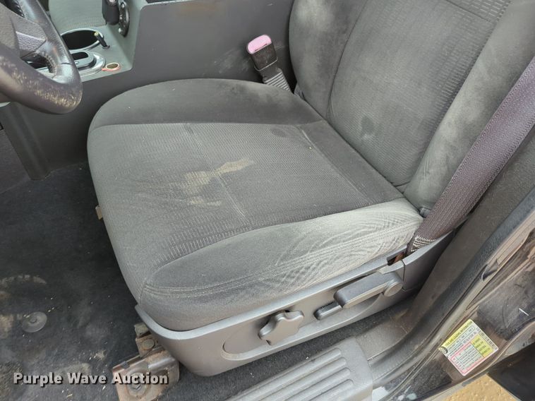 image for item OL9232 2010 Ford  Explorer SUV