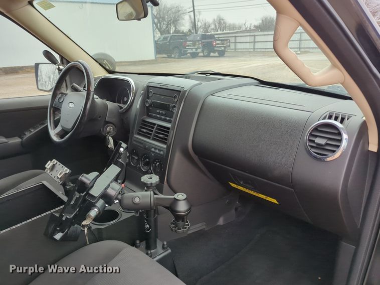 image for item OL9232 2010 Ford  Explorer SUV