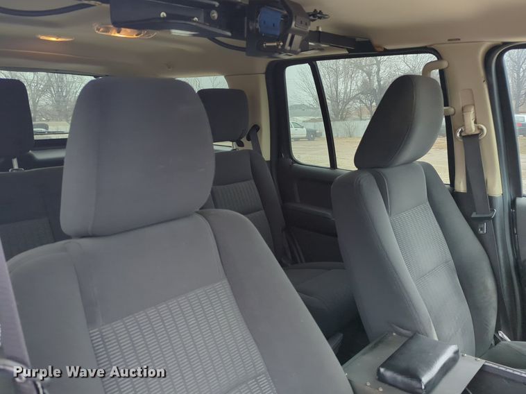 image for item OL9232 2010 Ford  Explorer SUV