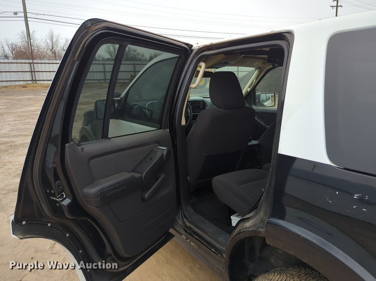 image for item OL9232 2010 Ford  Explorer SUV