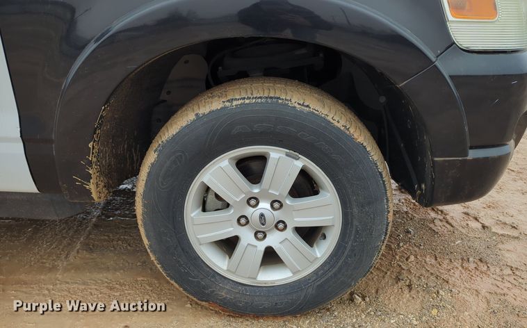 image for item OL9232 2010 Ford  Explorer SUV