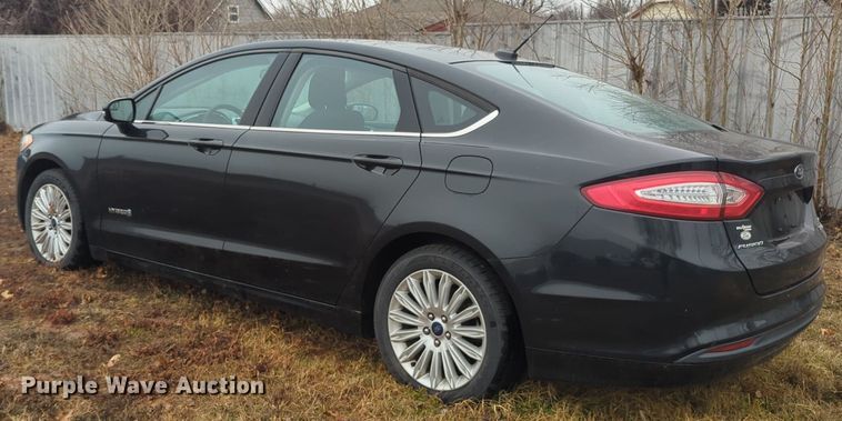 image for item OL9234 2013 Ford Fusion Hybrid 