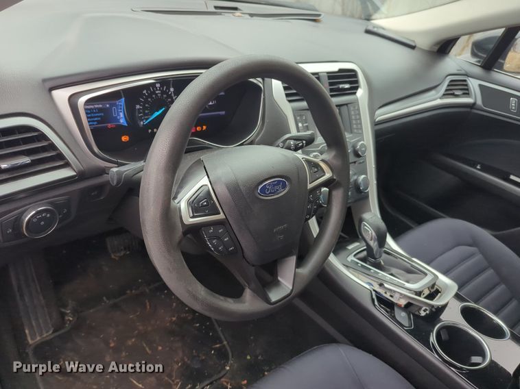 image for item OL9234 2013 Ford Fusion Hybrid 