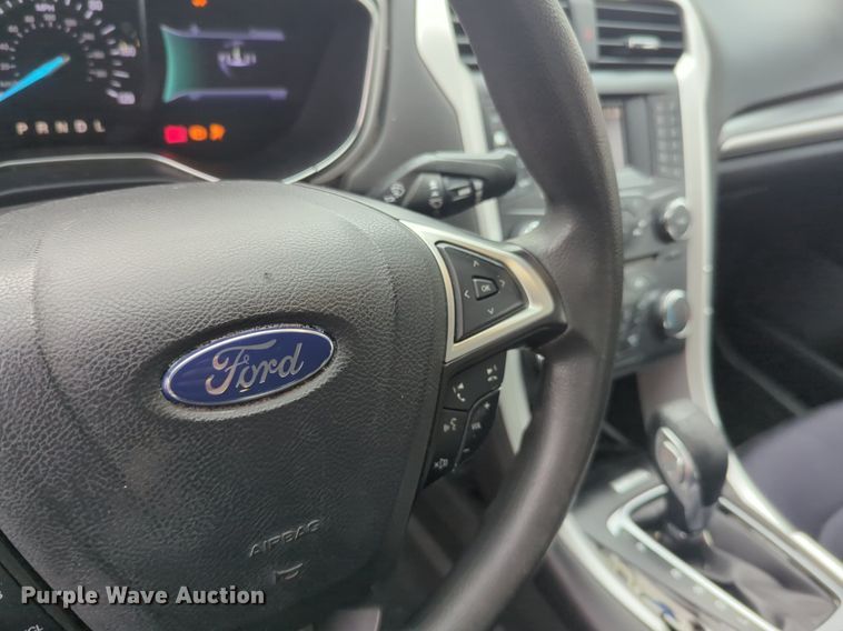 image for item OL9234 2013 Ford Fusion Hybrid 