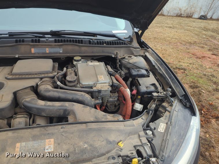 image for item OL9234 2013 Ford Fusion Hybrid 
