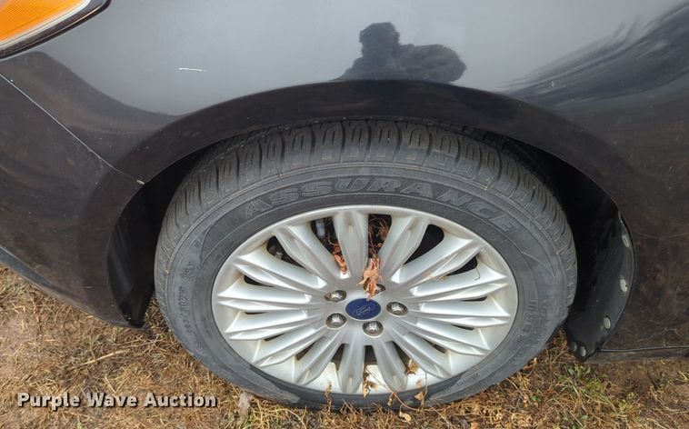 image for item OL9234 2013 Ford Fusion Hybrid 