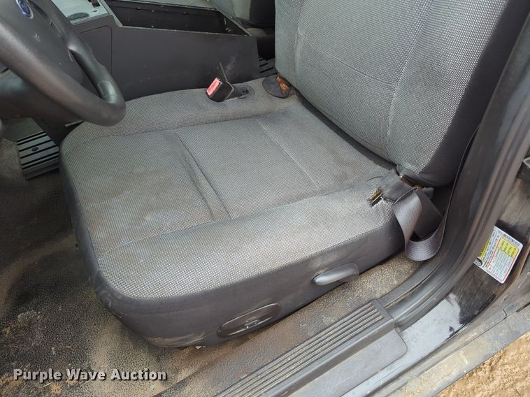 image for item OL9235 2008 Ford  Crown Victoria Police Interceptor 