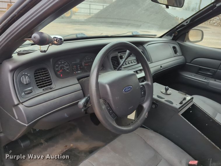 image for item OL9235 2008 Ford  Crown Victoria Police Interceptor 