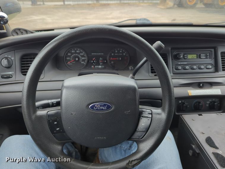 image for item OL9235 2008 Ford  Crown Victoria Police Interceptor 