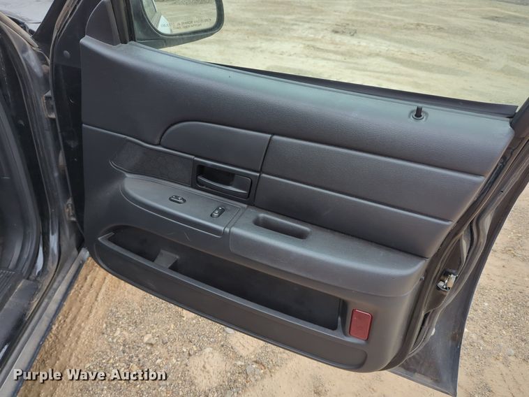 image for item OL9235 2008 Ford  Crown Victoria Police Interceptor 