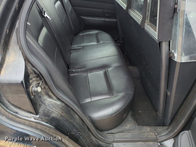 image for item OL9235 2008 Ford  Crown Victoria Police Interceptor 