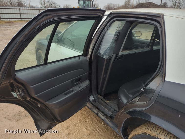 image for item OL9235 2008 Ford  Crown Victoria Police Interceptor 