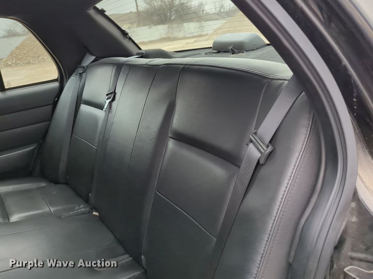 image for item OL9235 2008 Ford  Crown Victoria Police Interceptor 