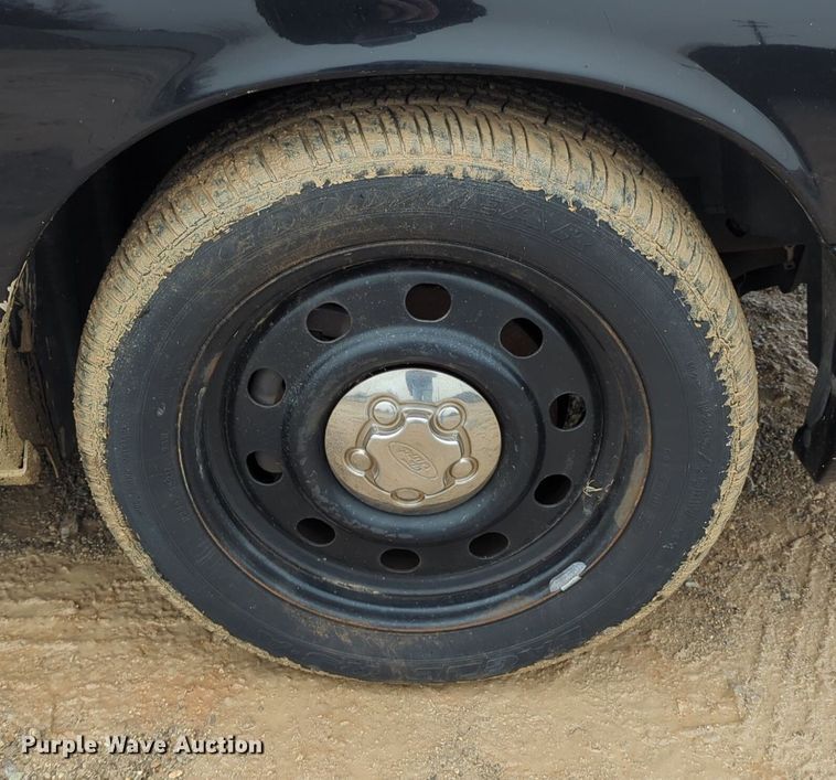 image for item OL9235 2008 Ford  Crown Victoria Police Interceptor 