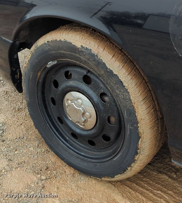 image for item OL9235 2008 Ford  Crown Victoria Police Interceptor 