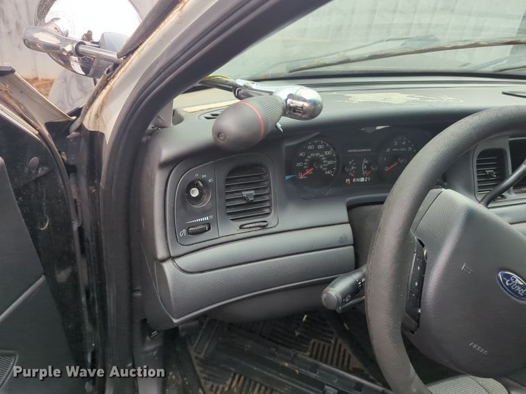 image for item OL9238 2006 Ford  Crown Victoria Police Interceptor 