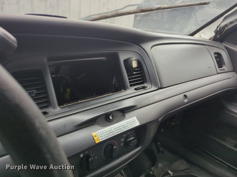 image for item OL9238 2006 Ford  Crown Victoria Police Interceptor 