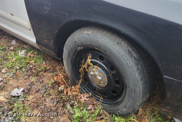 image for item OL9238 2006 Ford  Crown Victoria Police Interceptor 