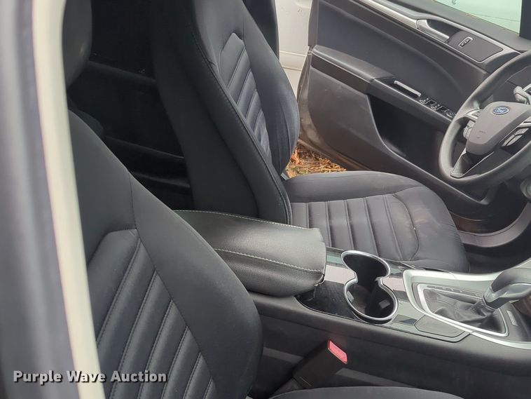 image for item OL9239 2015 Ford Fusion Hybrid  