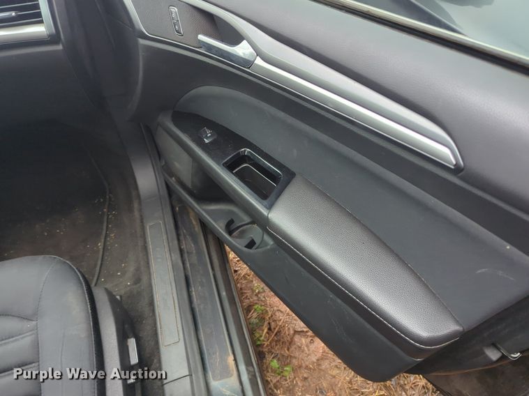 image for item OL9239 2015 Ford Fusion Hybrid  