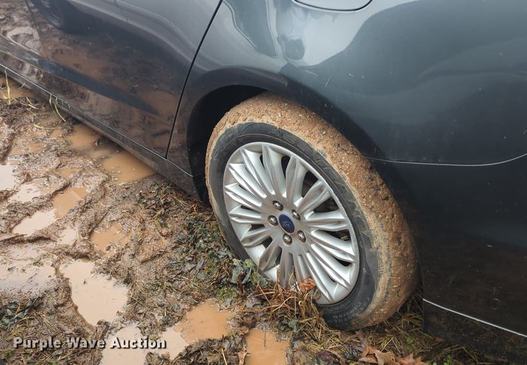 image for item OL9239 2015 Ford Fusion Hybrid  