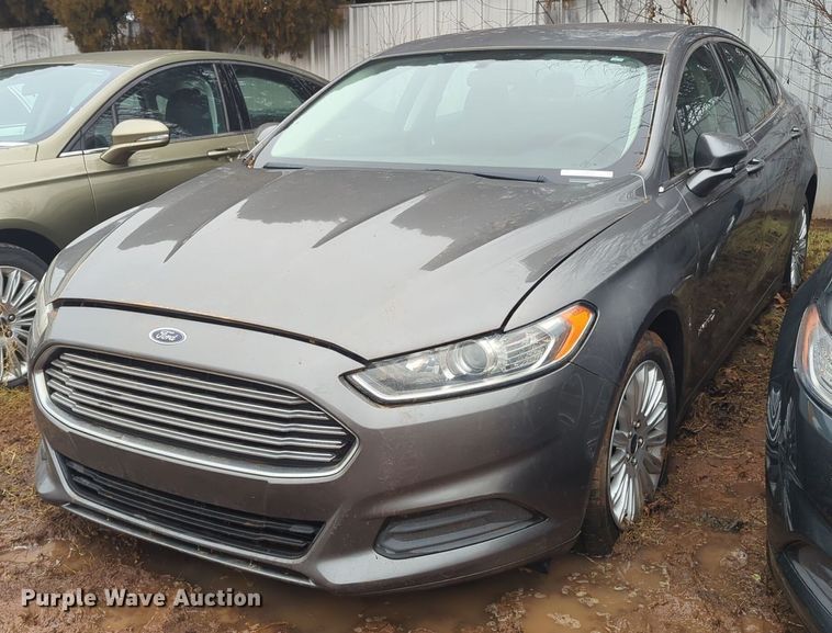 image for item OL9240 2014 Ford Fusion Hybrid 