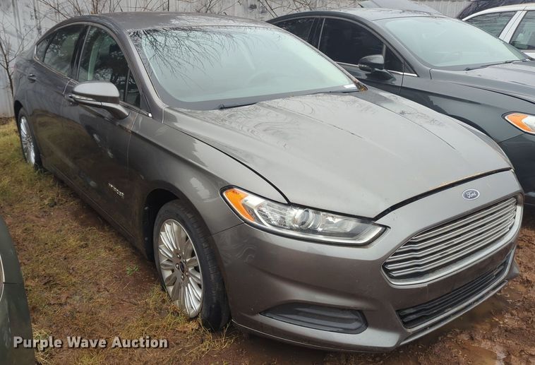 image for item OL9240 2014 Ford Fusion Hybrid 