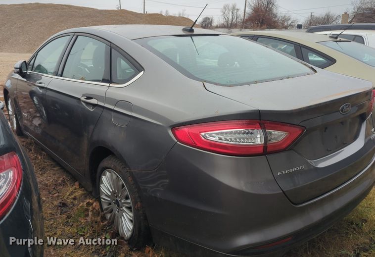 image for item OL9240 2014 Ford Fusion Hybrid 