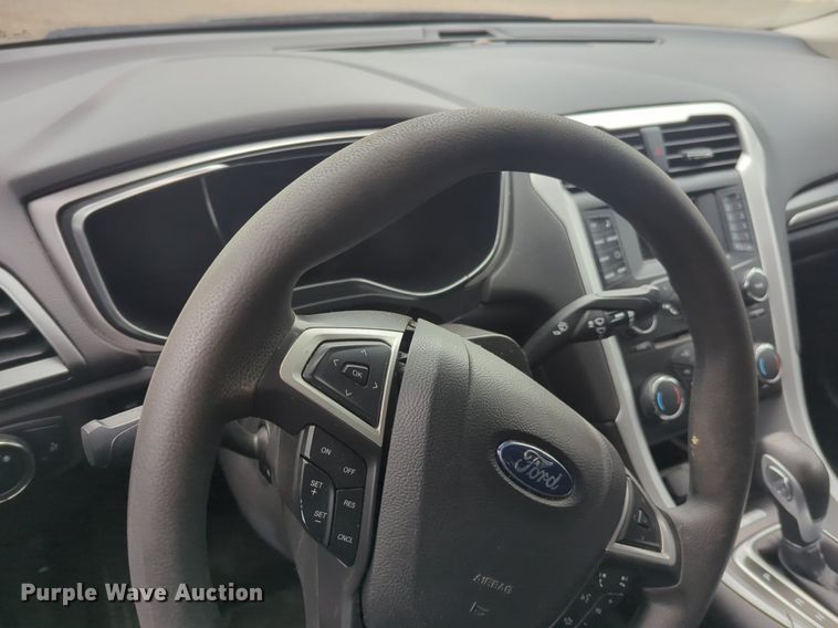 image for item OL9240 2014 Ford Fusion Hybrid 