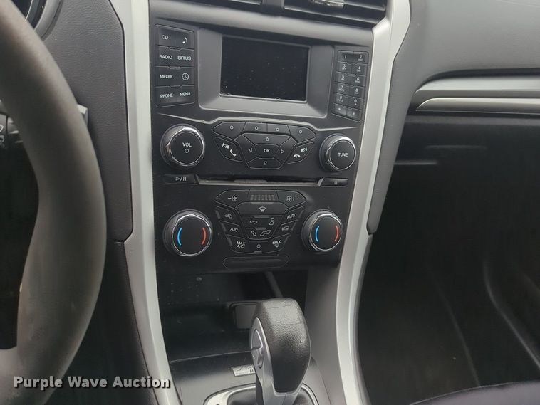 image for item OL9240 2014 Ford Fusion Hybrid 