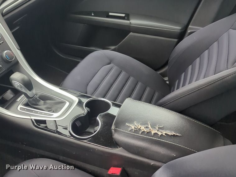 image for item OL9240 2014 Ford Fusion Hybrid 