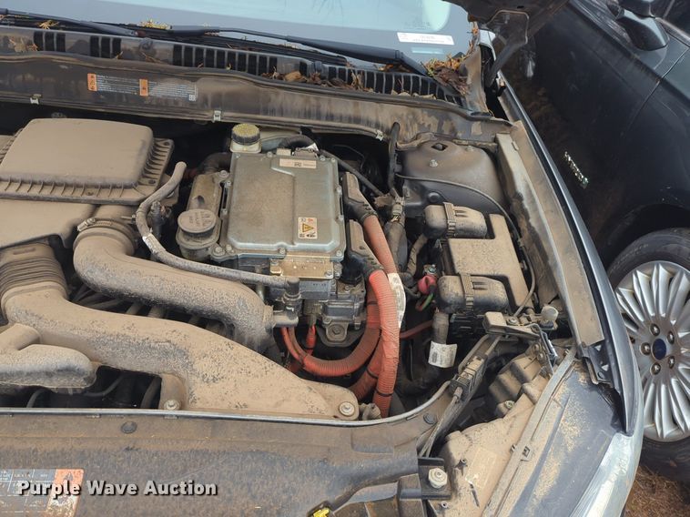 image for item OL9240 2014 Ford Fusion Hybrid 