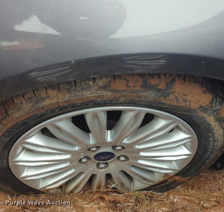 image for item OL9240 2014 Ford Fusion Hybrid 