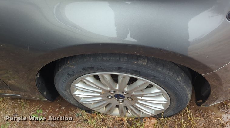 image for item OL9240 2014 Ford Fusion Hybrid 