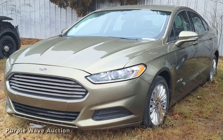 image for item OL9241 2013 Ford  Fusion Hybrid 