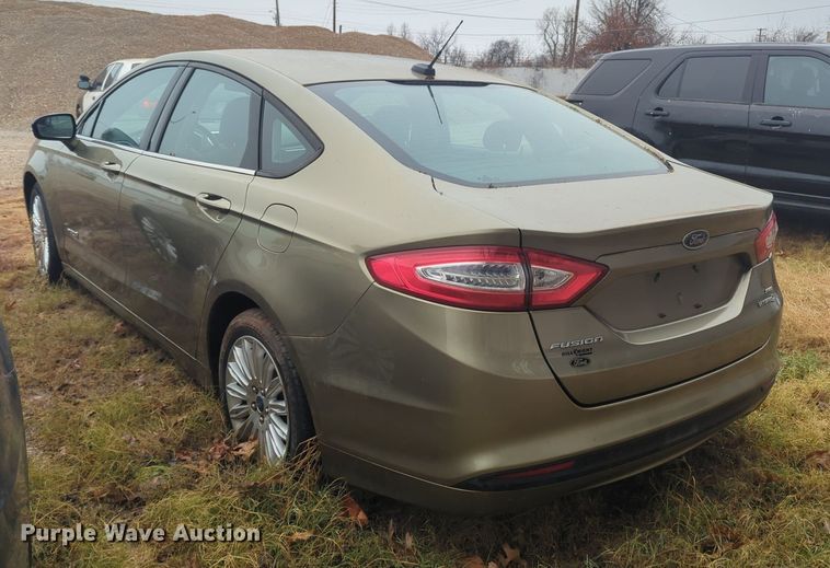 image for item OL9241 2013 Ford  Fusion Hybrid 