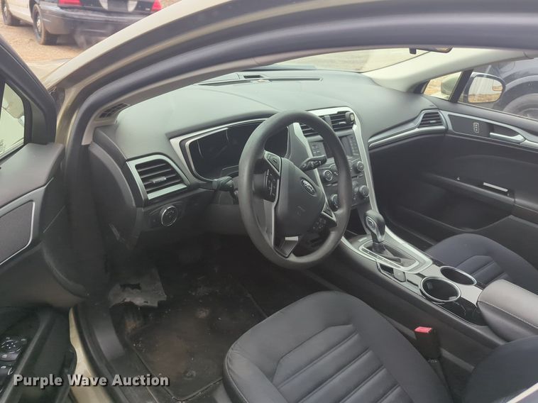 image for item OL9241 2013 Ford  Fusion Hybrid 