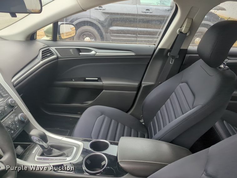 image for item OL9241 2013 Ford  Fusion Hybrid 