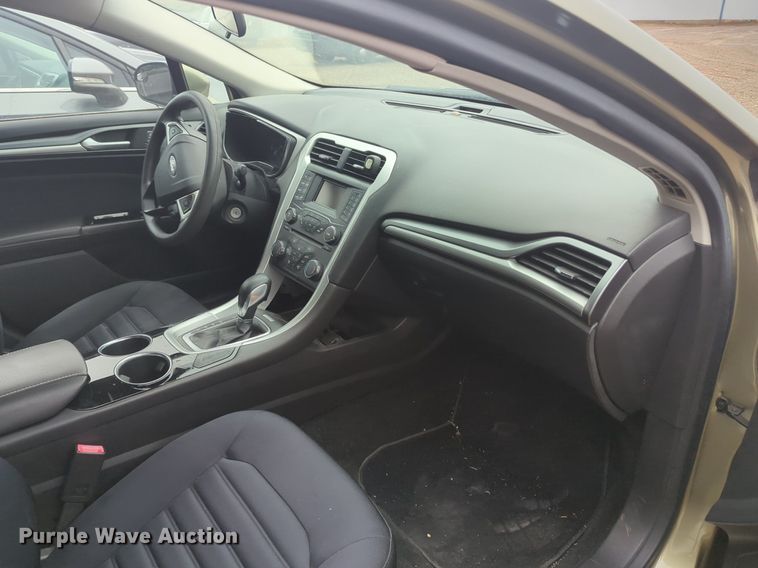 image for item OL9241 2013 Ford  Fusion Hybrid 