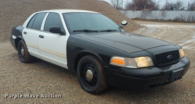 image for item OL9242 2009 Ford  Crown Victoria Police Interceptor 