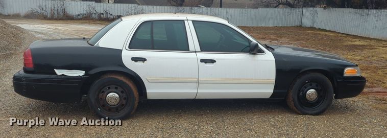 image for item OL9242 2009 Ford  Crown Victoria Police Interceptor 