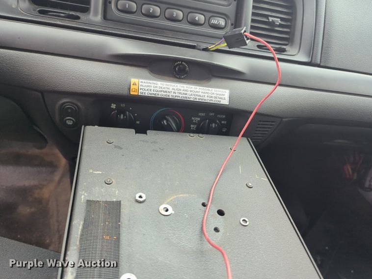 image for item OL9242 2009 Ford  Crown Victoria Police Interceptor 