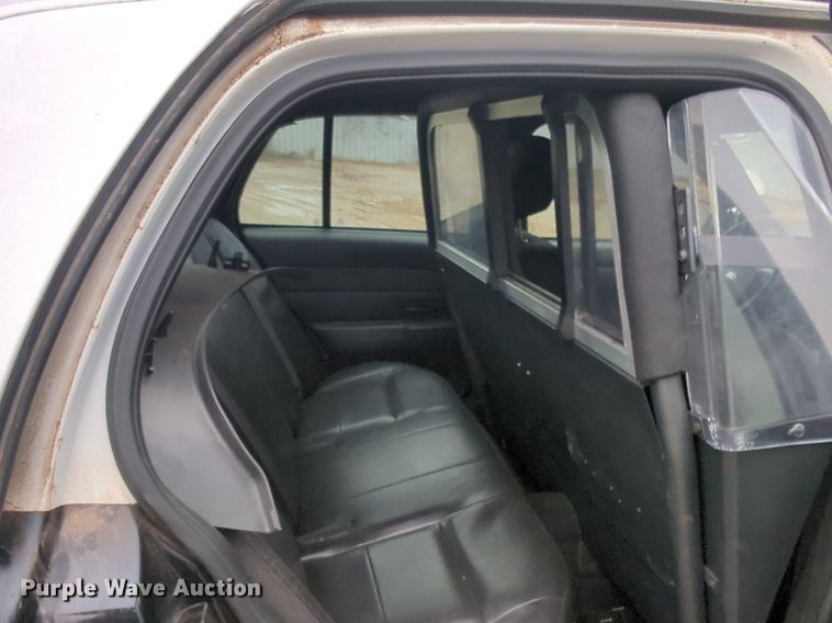 image for item OL9242 2009 Ford  Crown Victoria Police Interceptor 