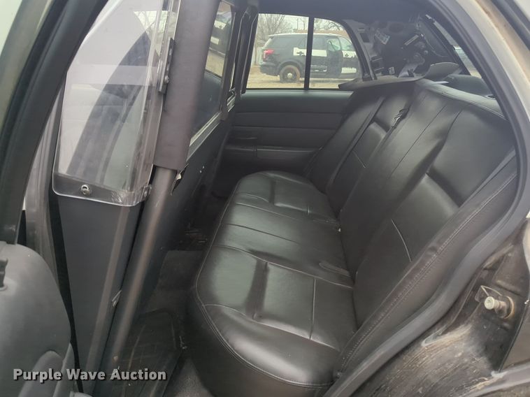 image for item OL9242 2009 Ford  Crown Victoria Police Interceptor 